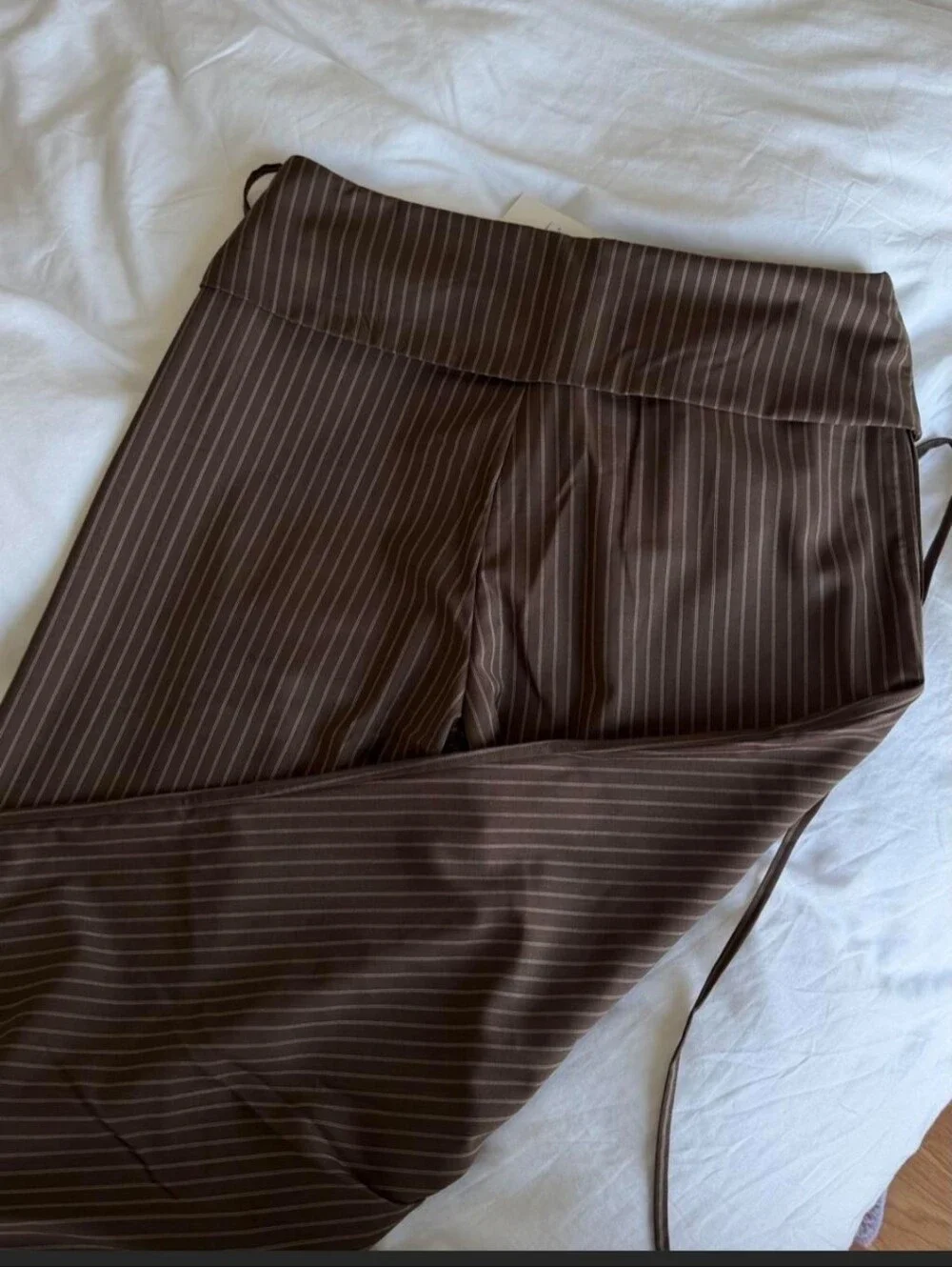 Wide-Leg Pinstripe Trousers in Brown - Picture 4 of 5